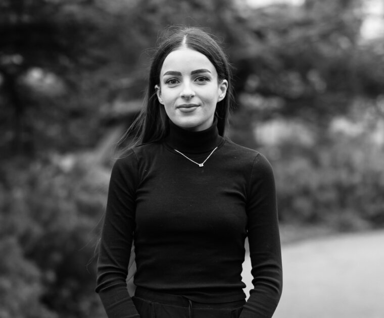 Aisling Burns BW