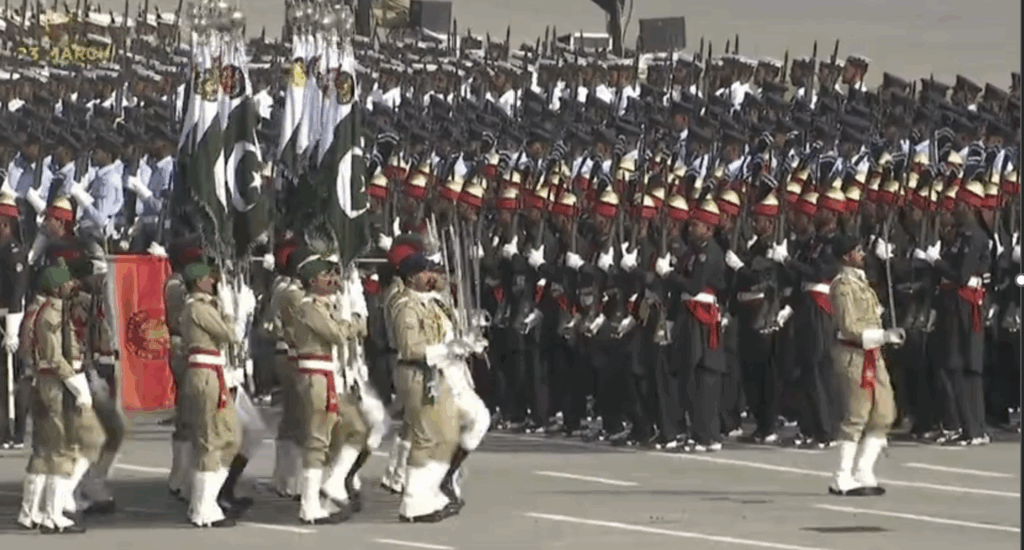 Pakistan military procession (Photo:ISPR)